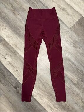 Lululemon mesh leggings tights pants bottoms yoga